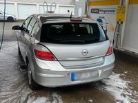 Gebraucht Opel Astra 105 PS (77 kW) 2005 Silber Kleinwagen