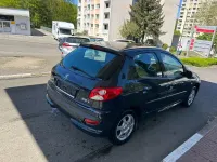 Gebraucht Peugeot 206 60 PS (44 kW) 2010 Grau Limousine