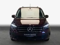 Gebraucht Mercedes T180 Edition 131 PS (96 kW) 2024 Rot Van / Kleinbus