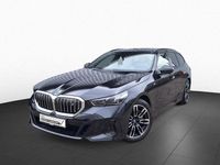 Gebraucht BMW i5 M Sport 250 kW (340 PS) 2025 Black sapphire (schwarz) Kombi