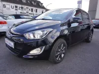Gebraucht Hyundai i20 Life 101 PS (74 kW) 2015 Schwarz Limousine