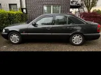 Gebraucht Mercedes C250 113 PS (83 kW) 1993 Schwarz Limousine