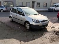 Gebraucht Ford Fiesta Trend 69 PS (50 kW) 2006 Silber Kleinwagen