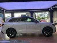 gebraucht VW Touareg R-Line V6 TDI, NP: 109.343 €