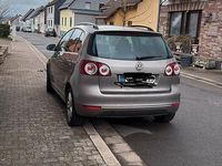 Second-hand VW Golf VII 85 CP (62 kW) 2013 Maro Hatchback