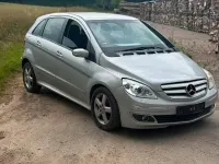 Gebraucht Mercedes B180 108 PS (79 kW) 2006 Silber Van / Kleinbus