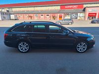 Gebraucht Skoda Superb 140 PS (102 kW) 2015 Schwarz Kombi