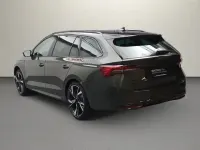 Gebraucht Skoda Octavia 204 PS (150 kW) 2026 Khakigrün metallic Kombi