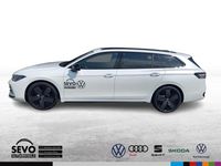 Gebraucht VW Passat R-line 150 PS (110 kW) 2024 Weiß Kombi