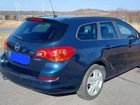Gebraucht Opel Astra Design Edition 140 PS (102 kW) 2012 Blau Kombi