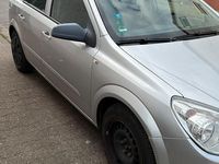 Gebraucht Opel Astra 104 PS (76 kW) 2007 Silber Limousine