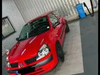 Gebraucht Renault Clio II 58 PS (42 kW) 2003 Rot Limousine