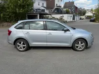 Gebraucht Skoda Rapid 105 PS (77 kW) 2014 Silber Kleinwagen