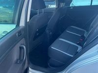 Gebraucht VW Golf VI 122 PS (89 kW) 2013 Silber Kleinwagen