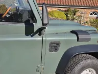 Usata Land Rover Defender 122 CV (89 kW) 2009 Verde Cabrio