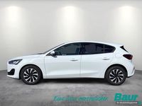Gebraucht Ford Focus Titanium 125 PS (91 kW) 2025 Frozen white Limousine