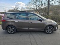 Gebraucht Renault Scénic III 150 PS (110 kW) 2011 Braun Van / Kleinbus