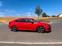 Gebraucht Honda Civic 120 PS (88 kW) 2019 Rot Limousine