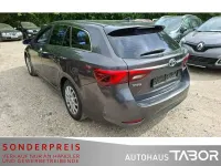 Gebraucht Toyota Avensis Comfort 111 PS (81 kW) 2015 Grey metallic Kombi