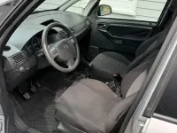 Gebraucht Opel Meriva 100 PS (73 kW) 2004 Silber Van / Kleinbus
