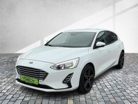 Gebraucht Ford Focus Trend 101 PS (74 kW) 2018 Frostweiß Limousine