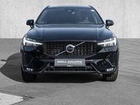 Gebraucht Volvo XC60 Plus 197 PS (144 kW) 2022 Black stone, solid / solid SUV