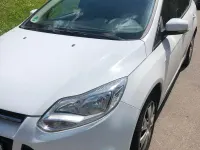 Gebraucht Ford Focus 95 PS (69 kW) 2013 Weiß Limousine