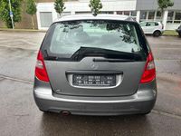 Gebraucht Mercedes A180 116 PS (85 kW) 2009 Grau Limousine