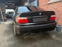 Gebraucht BMW 323 170 PS (125 kW) 1995 Schwarz Limousine