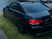 Gebraucht BMW 320 170 PS (125 kW) 2011 Schwarz Coupé
