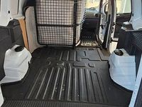 Gebraucht Ford Courier 75 PS (55 kW) 2016 Weiß Van / Kleinbus