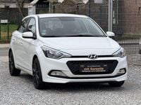 Gebraucht Hyundai i20 GO! 75 PS (55 kW) 2017 Polar white / sol Kleinwagen