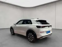 Neu VW T-Roc Life 116 PS (85 kW) 2026 Pure white SUV