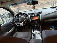 Gebraucht Nissan Navara 190 PS (139 kW) 2018 Grün Abholung