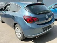 Second-hand Opel Astra Exklusiv 140 CP (102 kW) 2015 Albastru Berlinǎ