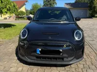 Gebraucht Mini Cooper SE Classic 135 kW (184 PS) 2023 Schwarz Kleinwagen