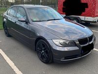 Gebraucht BMW 320 163 PS (119 kW) 2007 Grau Limousine