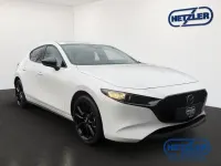 Neu Mazda 3 Homura-Line 148 PS (108 kW) 2026 Weiss Kleinwagen