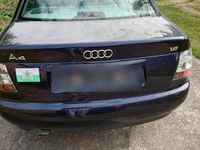 Gebraucht Audi A4 102 PS (75 kW) 1998 Blau Limousine