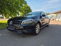 Gebraucht Mercedes A180 122 PS (89 kW) 2013 Schwarz Limousine