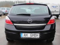 Gebraucht Opel Astra Basis 90 PS (66 kW) 2004 Saphirschwarz mi2 Kleinwagen