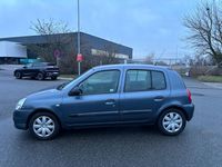 Gebraucht Renault Clio II 75 PS (55 kW) 2010 Grau Kleinwagen