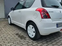 Gebraucht Suzuki Swift 90 PS (66 kW) 2010 Weiß Kleinwagen