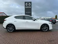 Gebraucht Mazda 3 Selection 122 PS (89 kW) 2019 Snowflake white Limousine