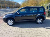 Gebraucht Skoda Yeti 105 PS (77 kW) 2012 Schwarzmagic perleffekt SUV