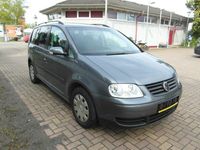 Gebraucht VW Touran 105 PS (77 kW) 2004 Silber Van / Kleinbus