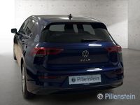Gebraucht VW Golf Life 131 PS (96 kW) 2022 Blau Limousine