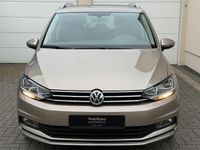 Gebraucht VW Touran Highline 116 PS (85 kW) 2017 Beige Van / Kleinbus