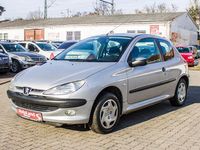 Gebraucht Peugeot 206 Style 75 PS (55 kW) 1999 Silber Kleinwagen
