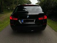 Gebraucht BMW 520 190 PS (139 kW) 2015 Schwarz Kombi